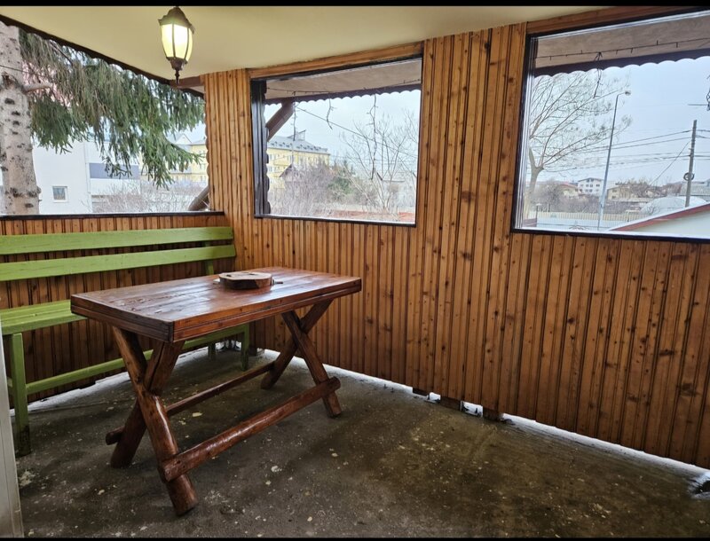 Soseau Oltenitei intrarea in Popesti Leordeni